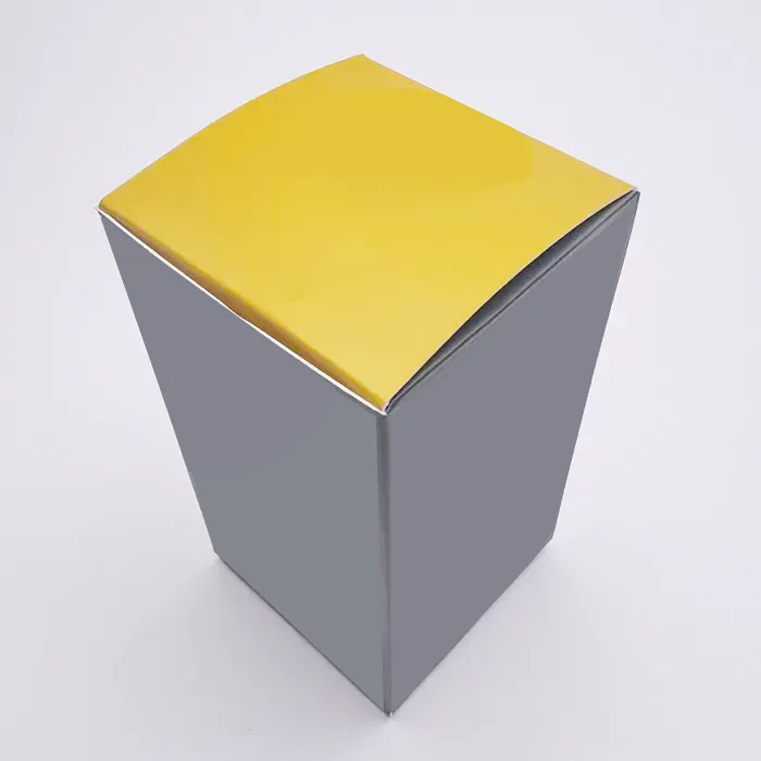 लाइट बल्ब बक्सहरू